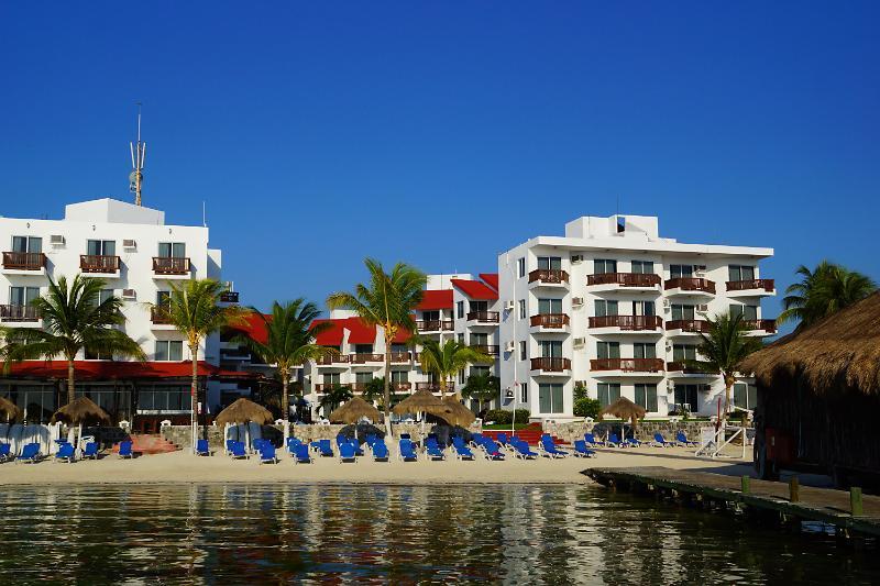 Imperial Perlas Cancun