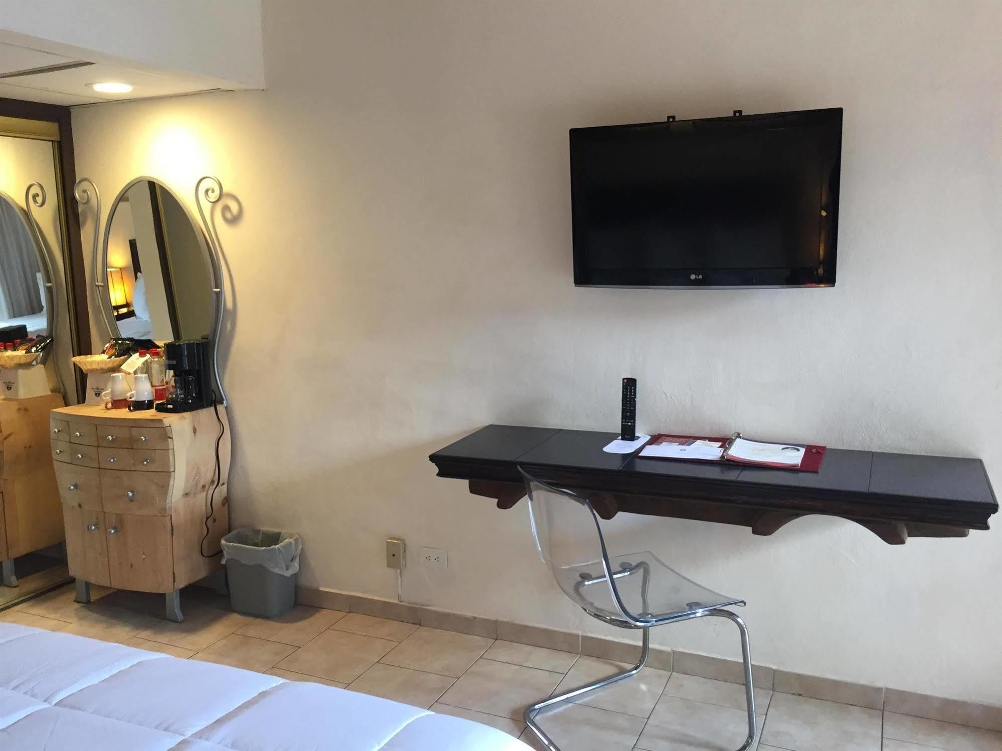 El Rey Sol Hotel