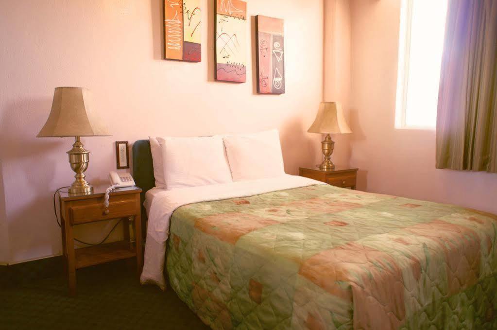 Del Norte Hotel