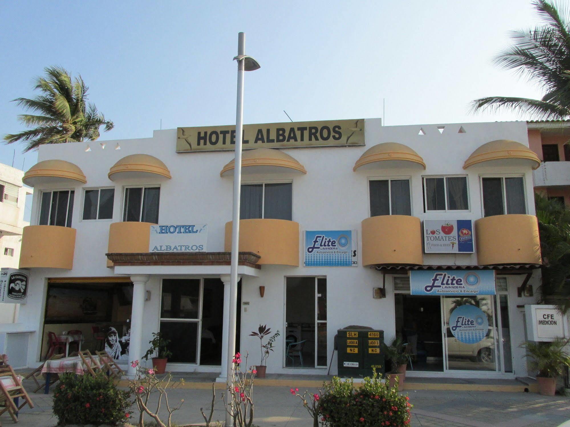 Albatros 3* Manzanillo