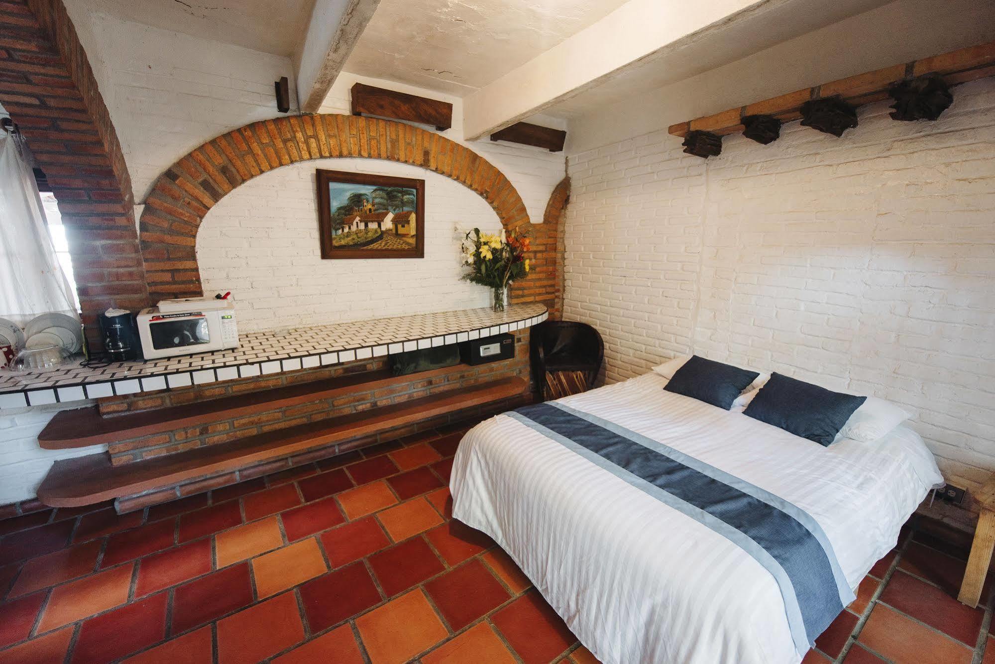 Beach House Guest house 3*
