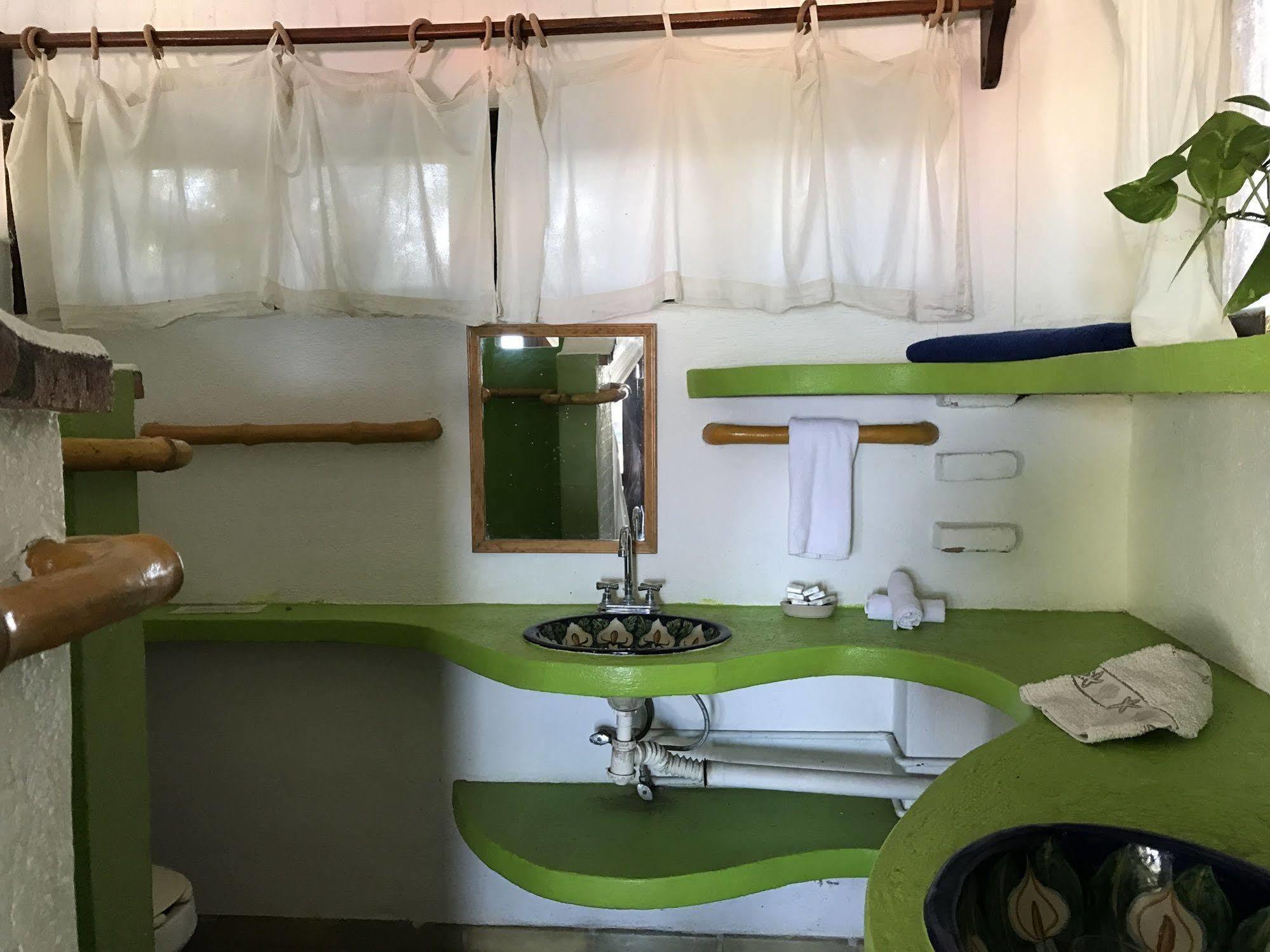 Guest house Beach House 3*
