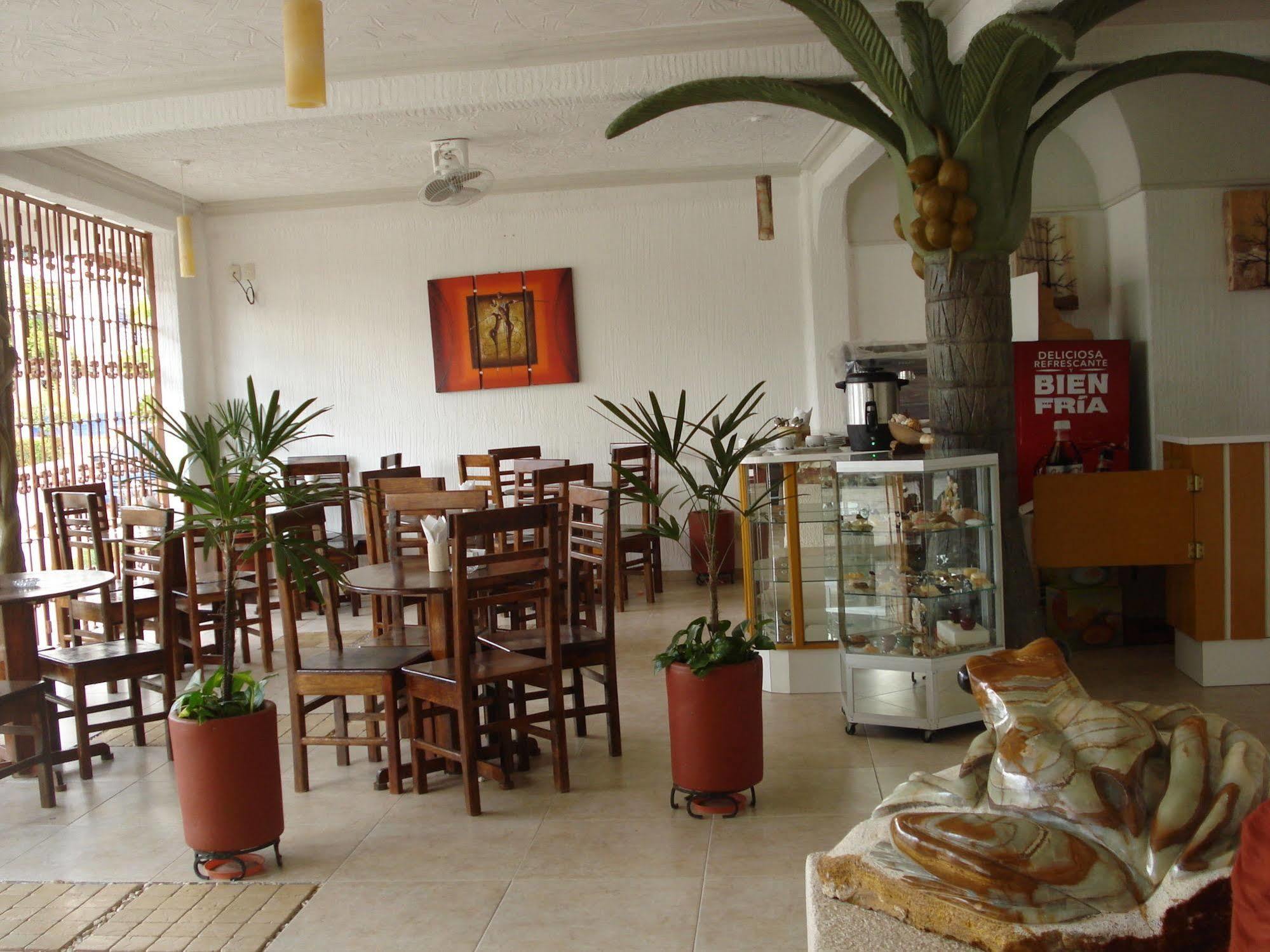 Careyes Puerto Escondido 3*