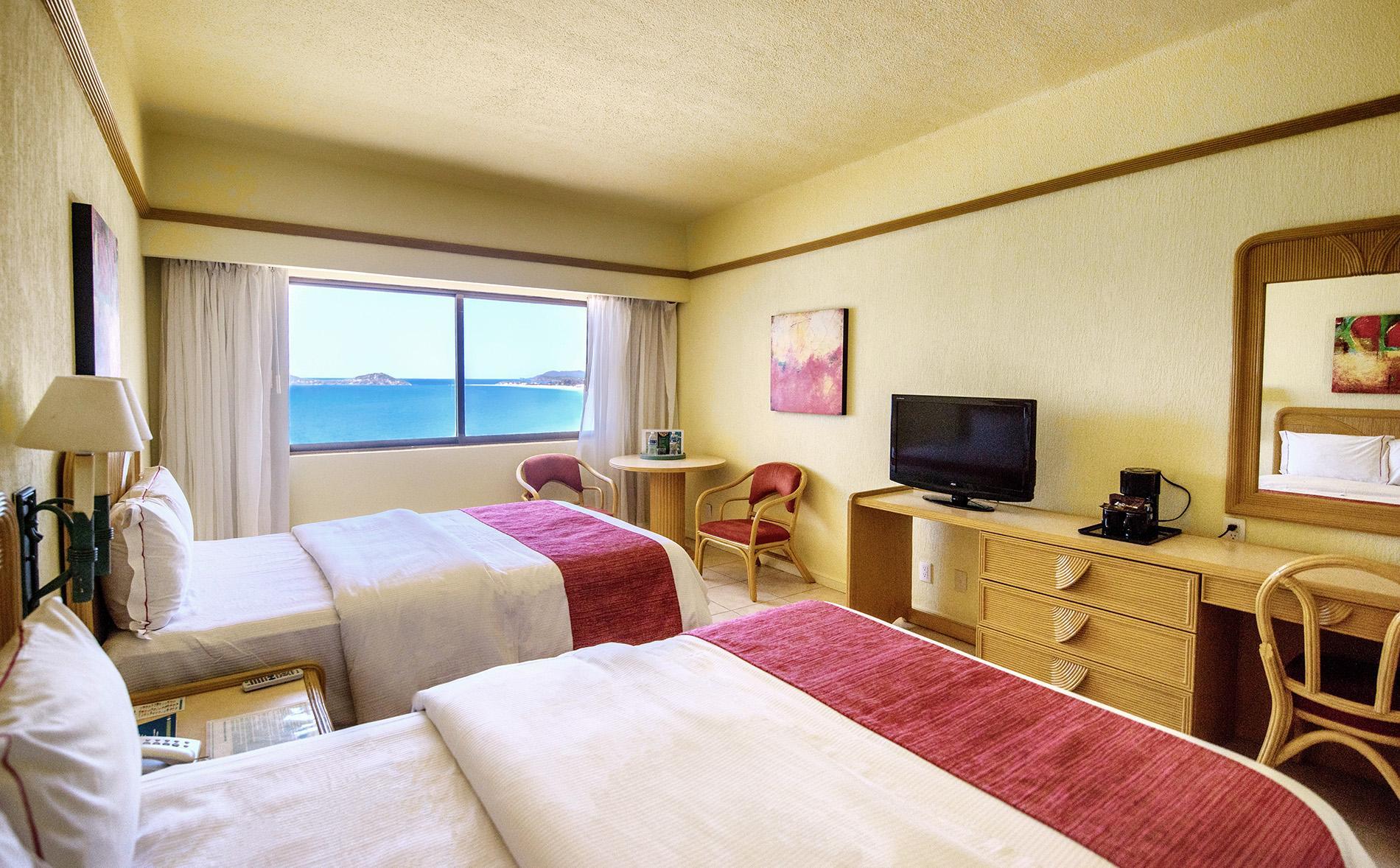 Hotel San Carlos Plaza &