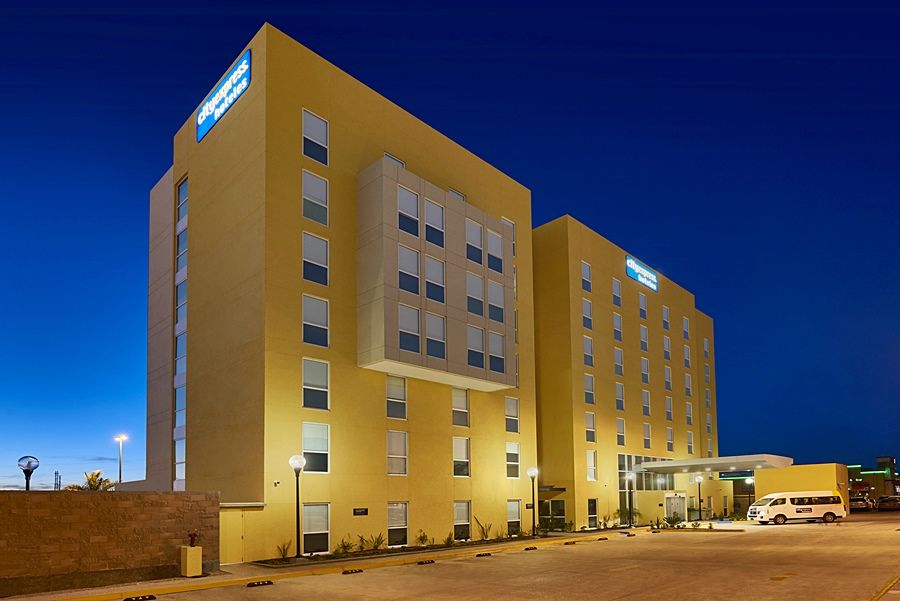 Express By Marriott Monterrey Lindavista Hotel 4*