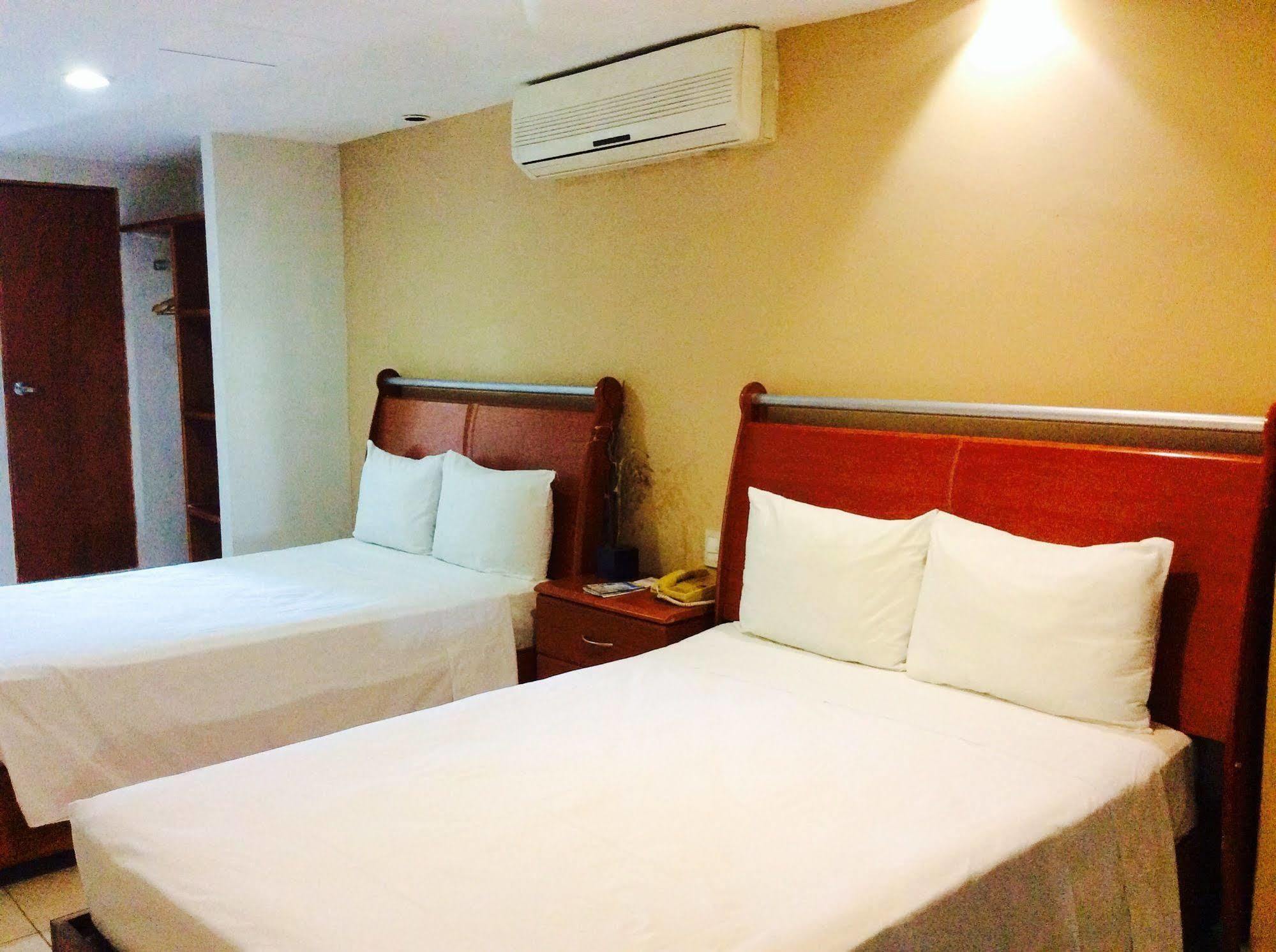 Hotel Venedik 3*
