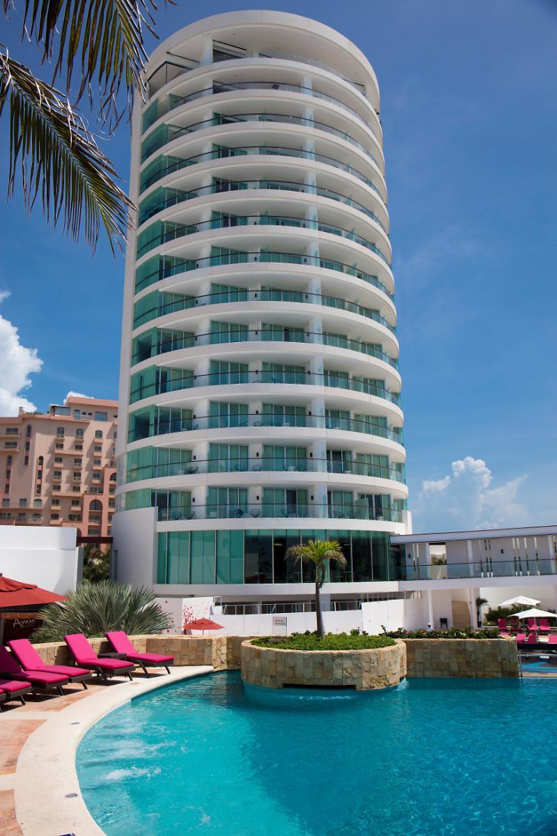Altitude At Krystal Grand Resort Cancun