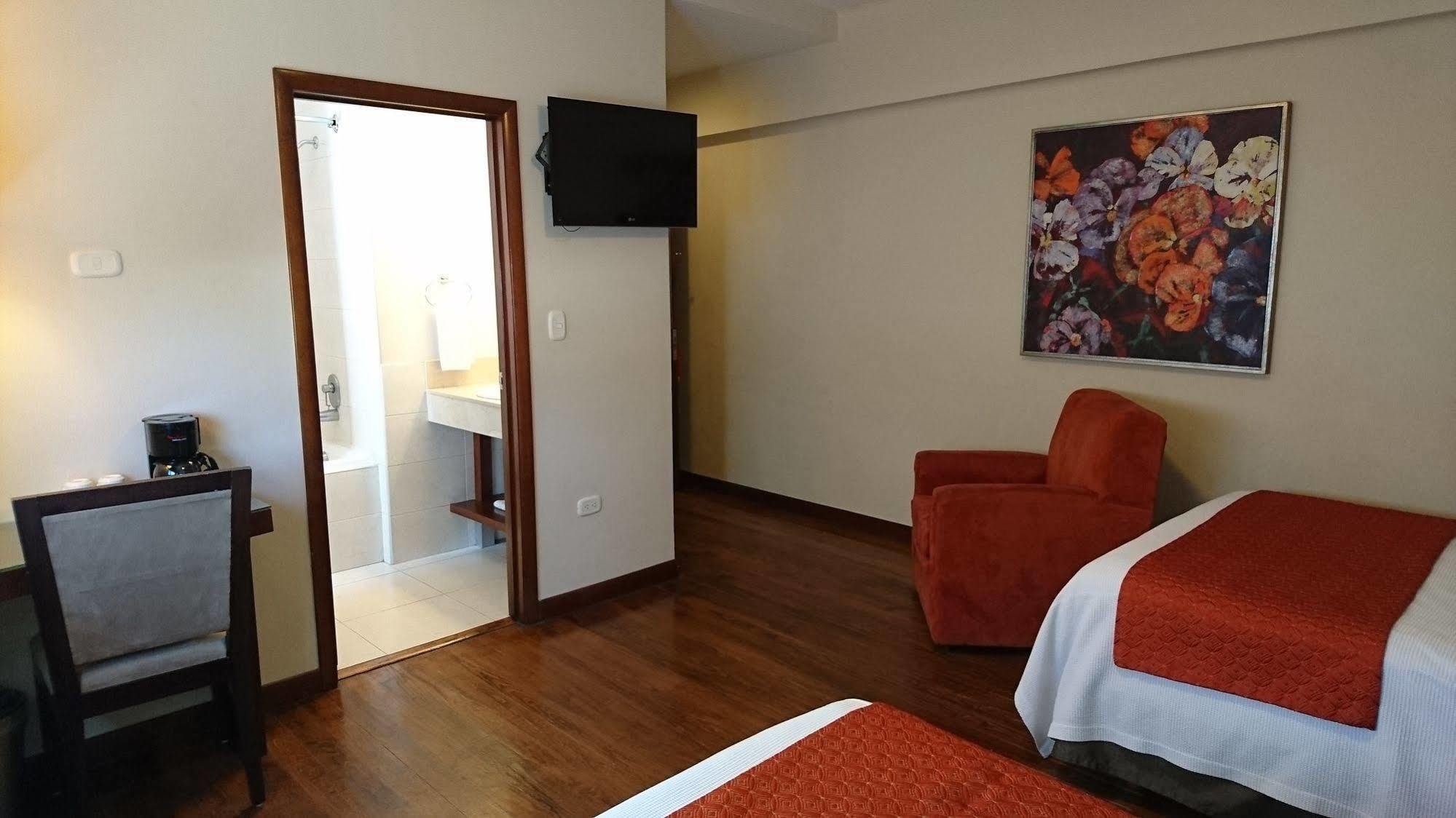 Hotel Plaza 4*