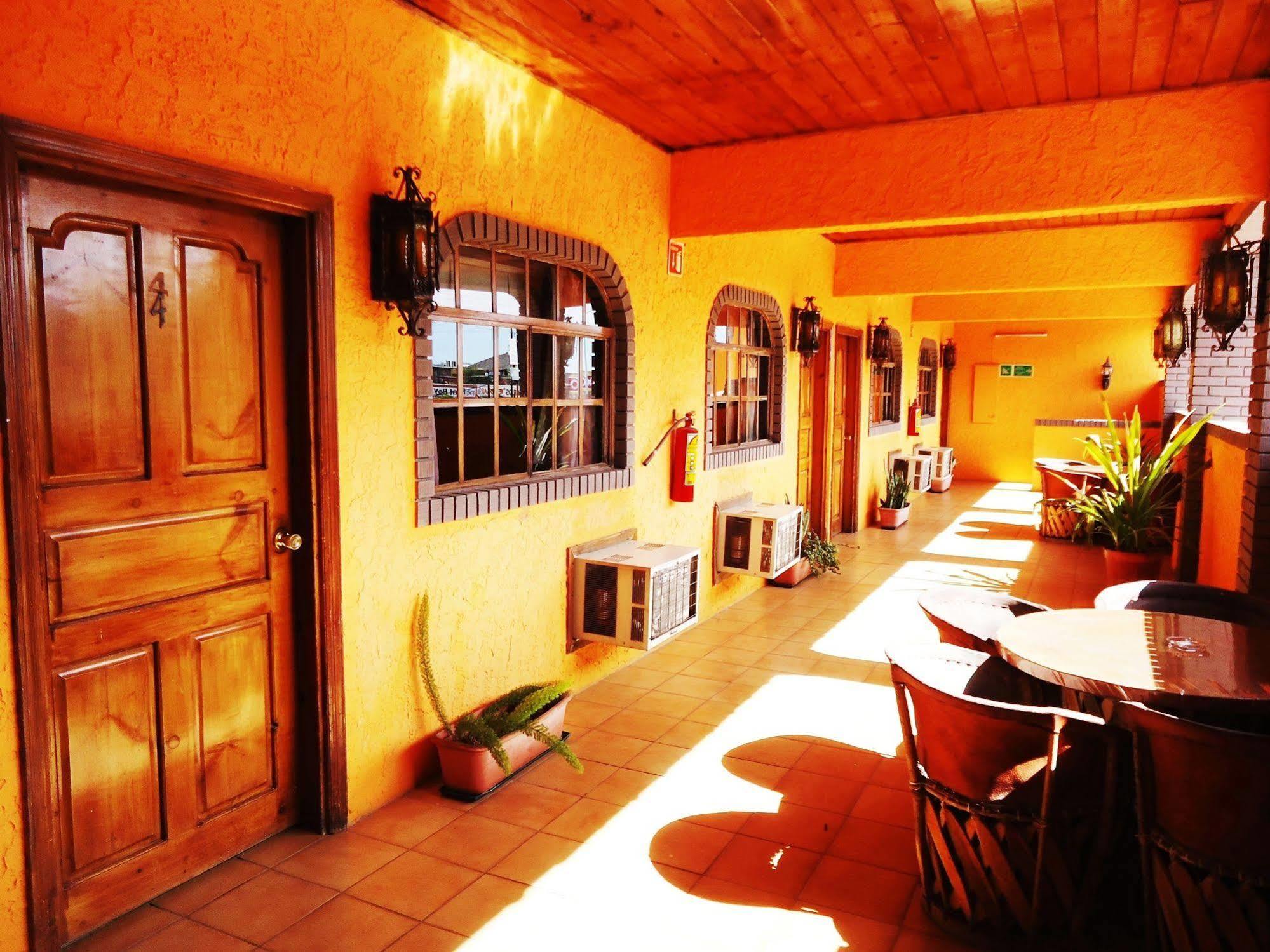 La Hacienda De La Langosta Roja 3*
