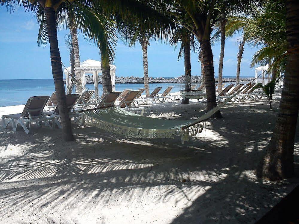 Hotel Aak-bal Beach Residences And Spa, 3*