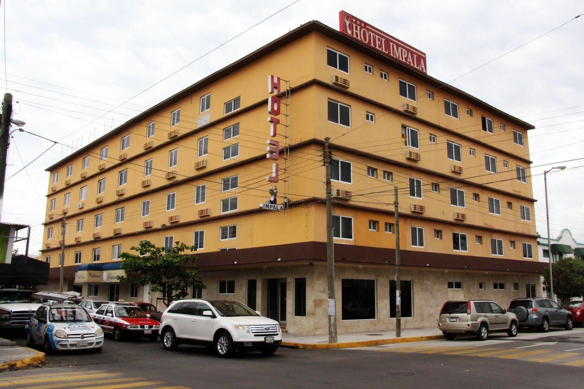 Impala -atras Del Ado Hotel 3*