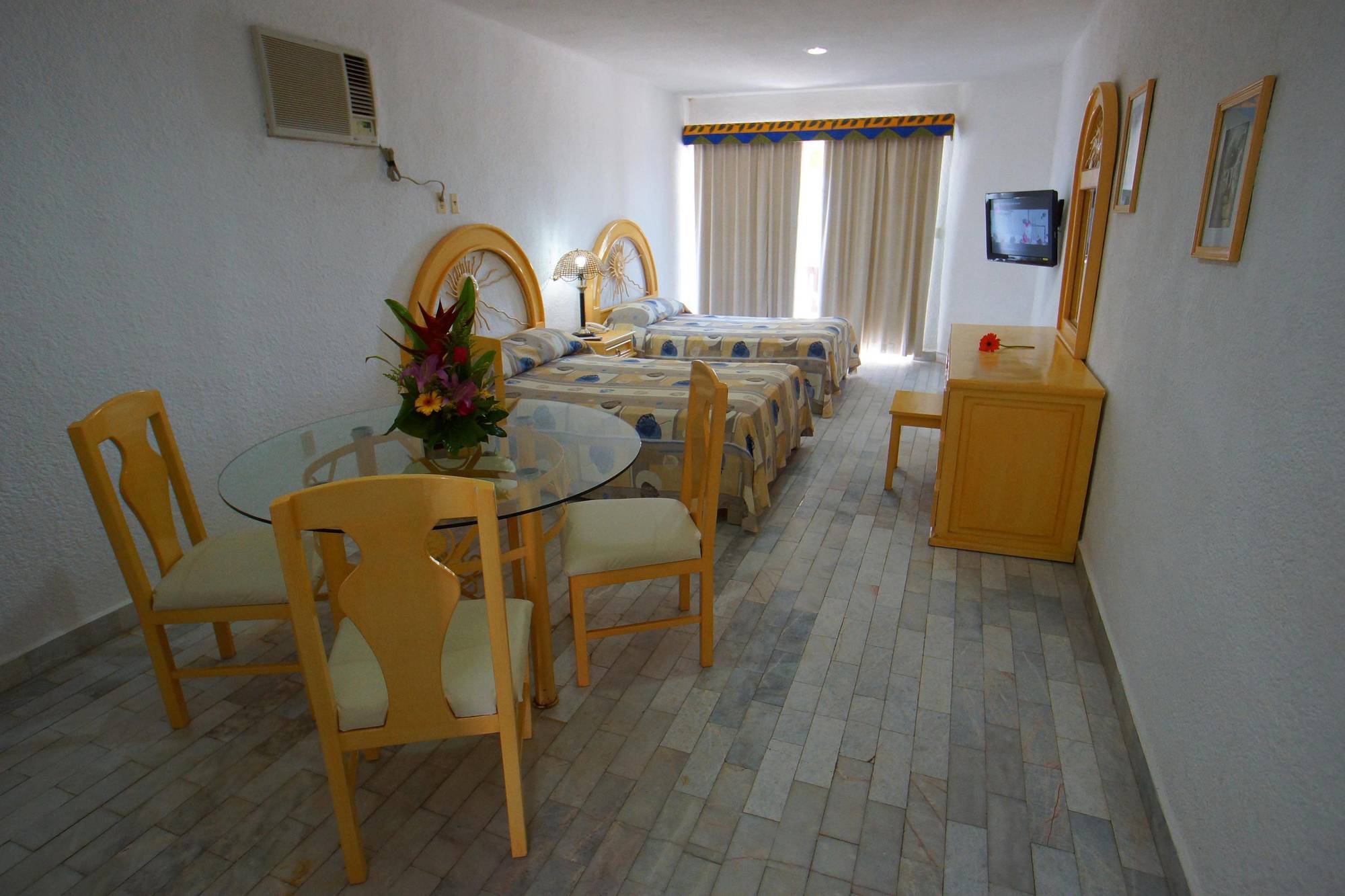 Imperial Perlas Hotel Cancun