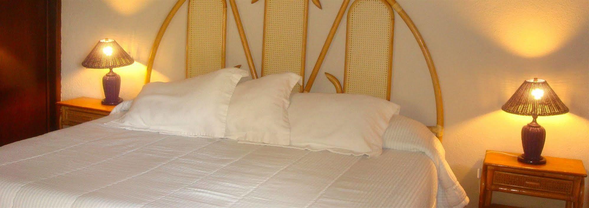 Vernal Hotel Bernal