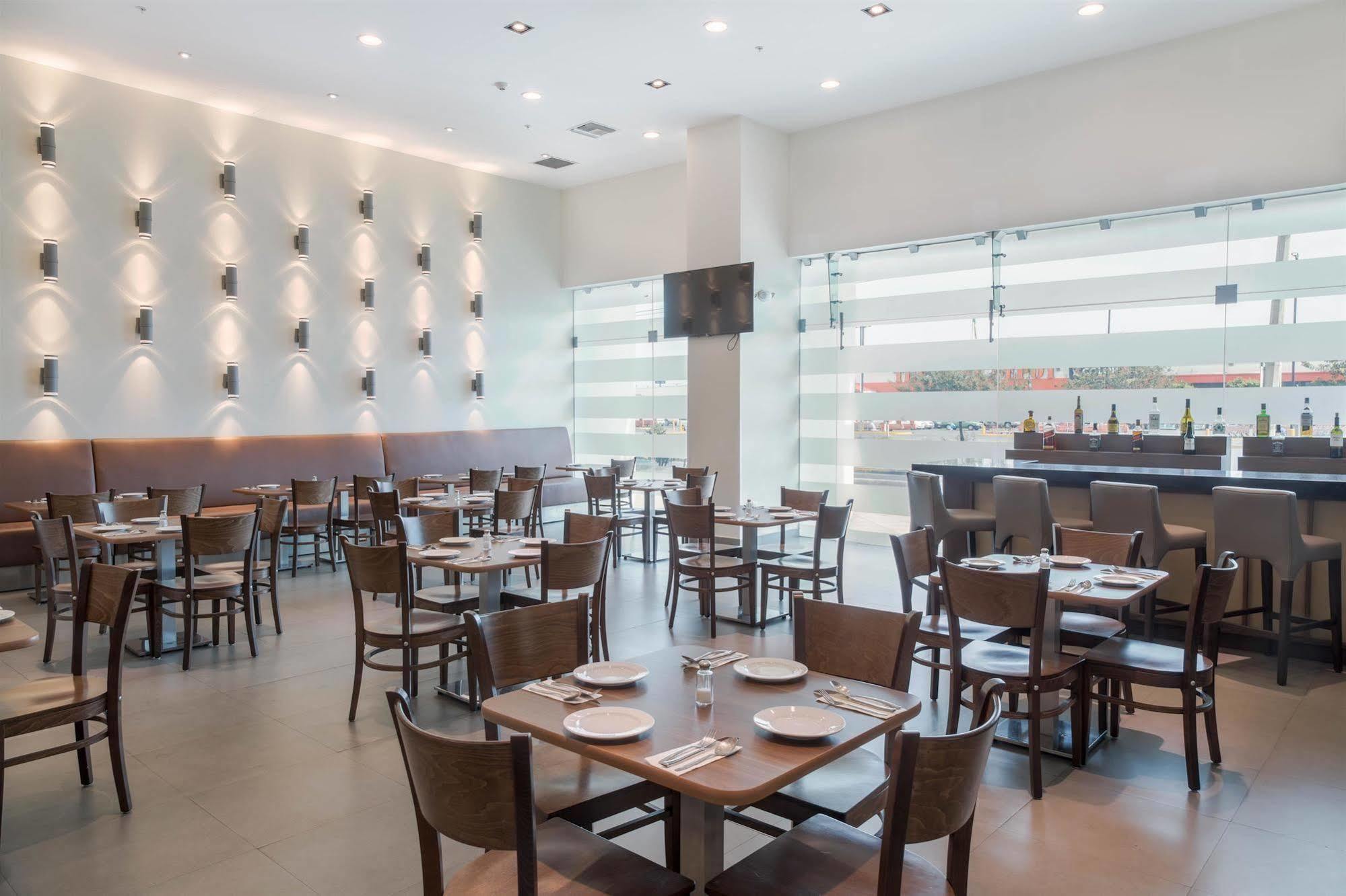 Hotel Wyndham Garden Celaya 5*