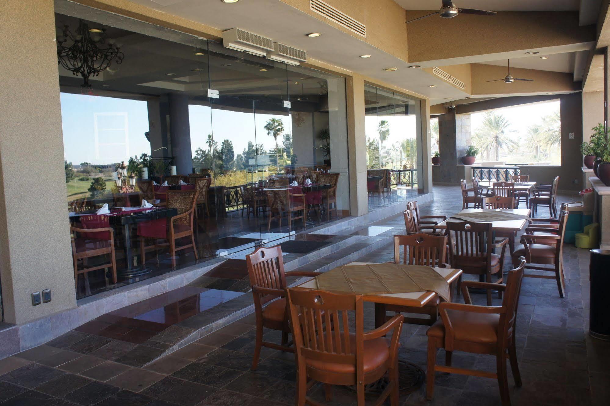 Azul Talavera Country Club Hotel
