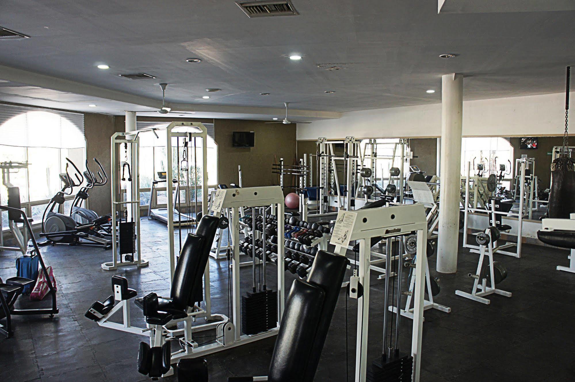 Hotel Azul Talavera Country Club