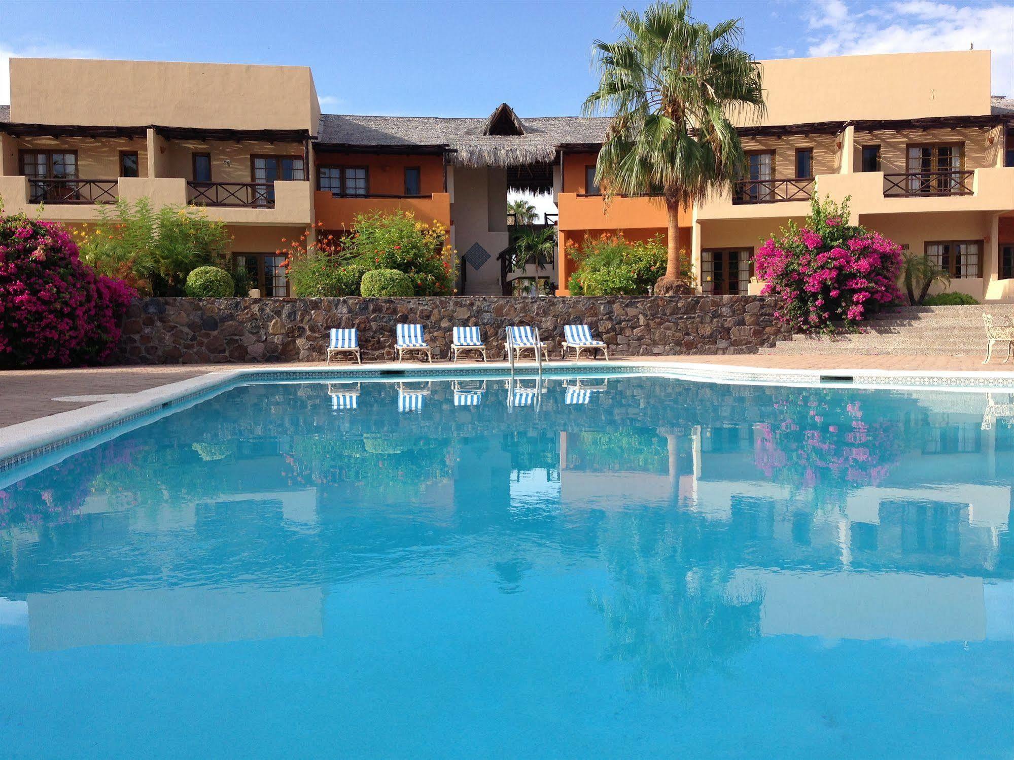Hotel Tripui Puerto Escondido (Baja California Sur)