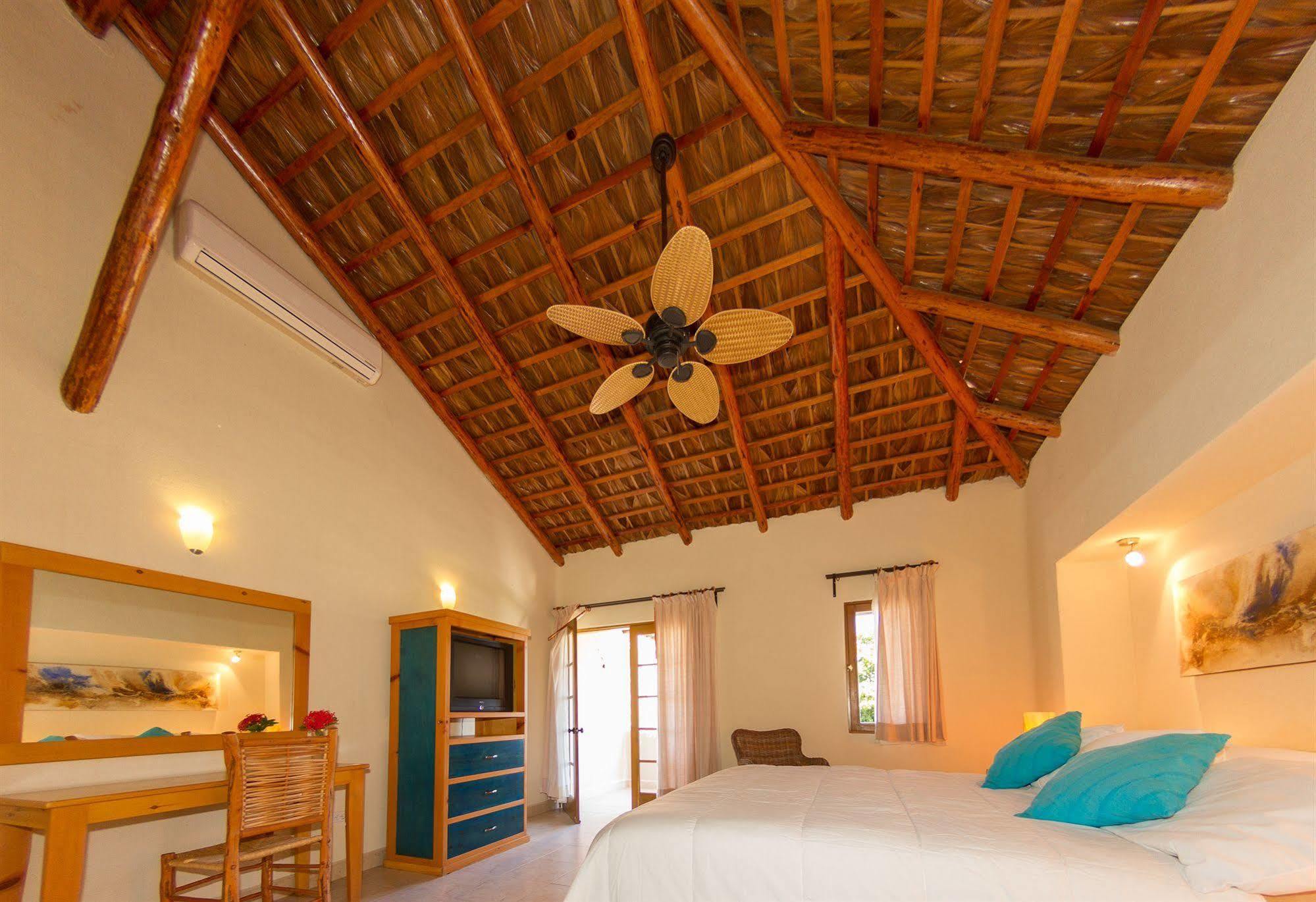 Tripui Puerto Escondido (Baja California Sur)