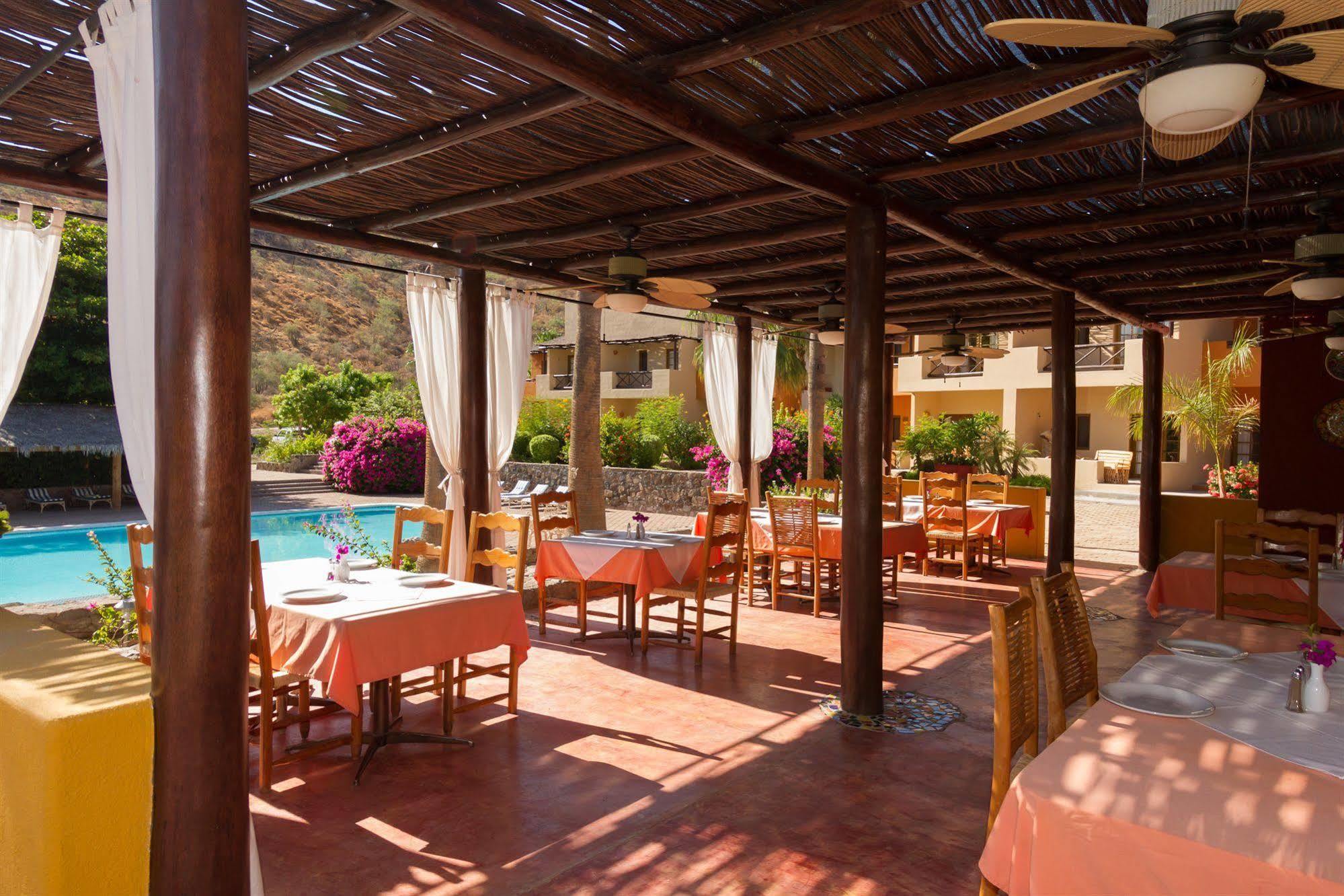 Hotel Tripui Puerto Escondido (Baja California Sur)