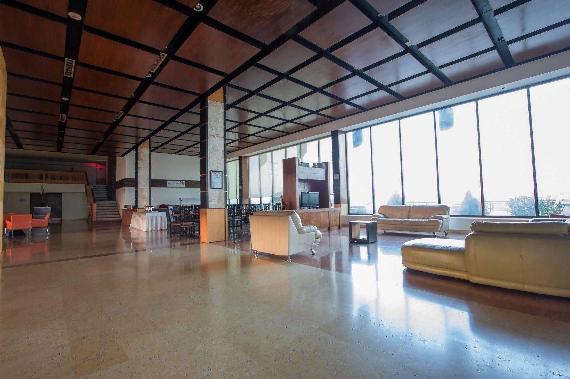 Hotel Express By Ihg Nuevo Laredo