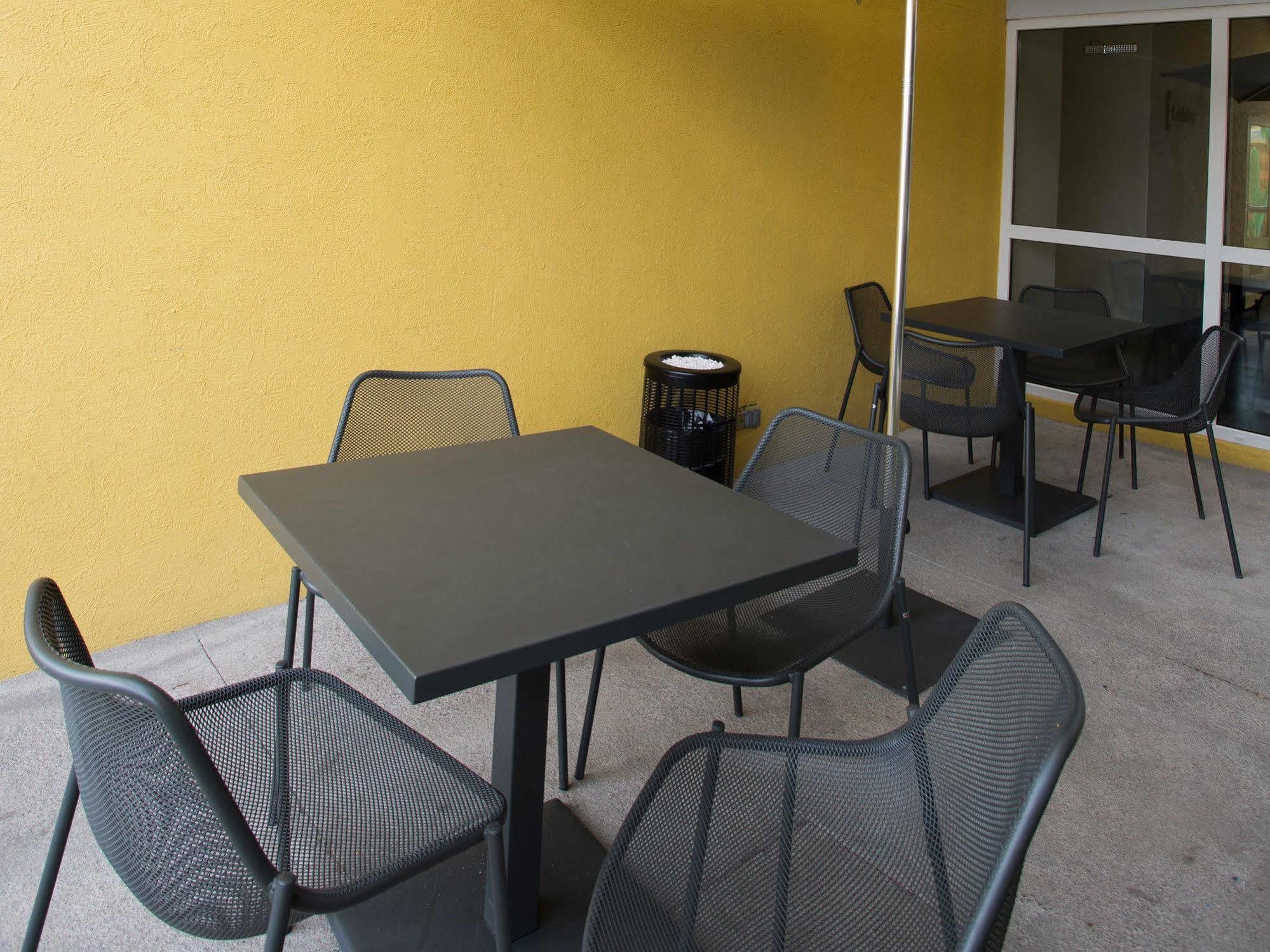 Express By Marriott Hotel 4*