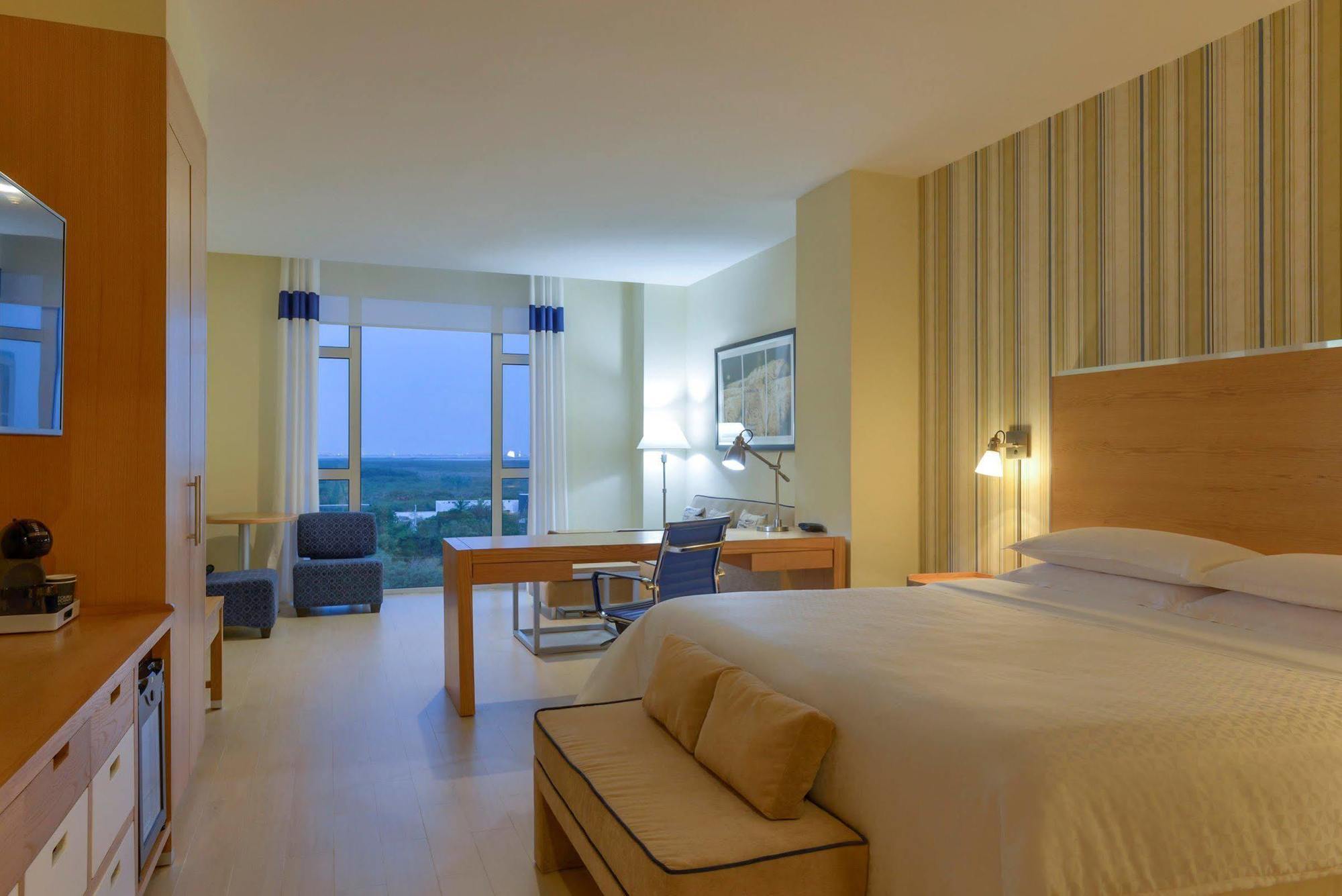 Four Points By Sheraton Centro Cancun