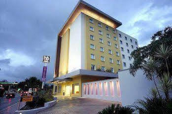 Hotel Hb 4*