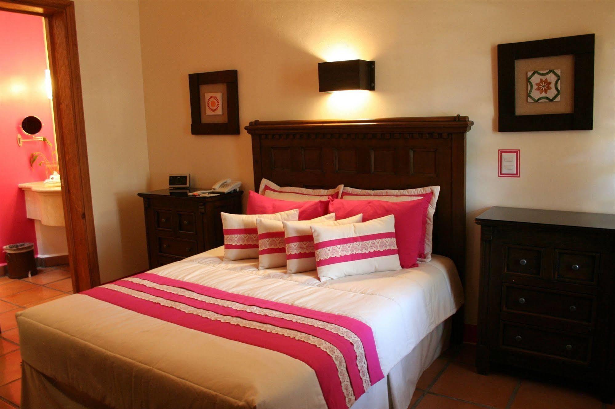 Hotel La Casa De Patios & Sayula