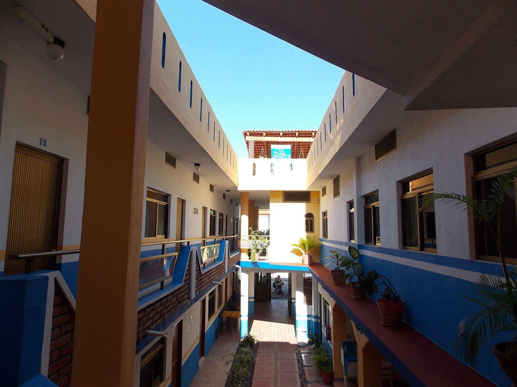 Bahia Hotel Barra de Navidad