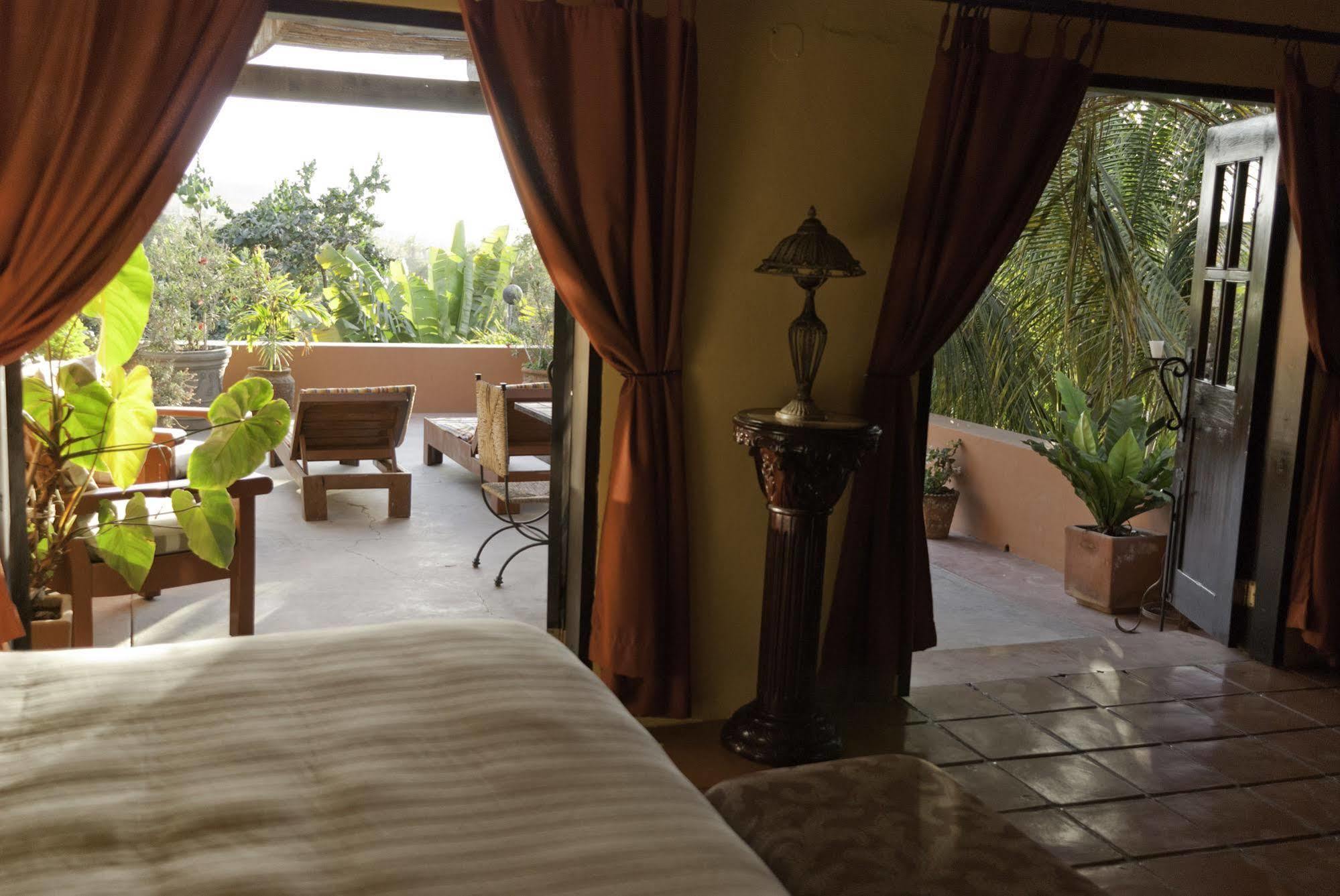 Hotel California 4*