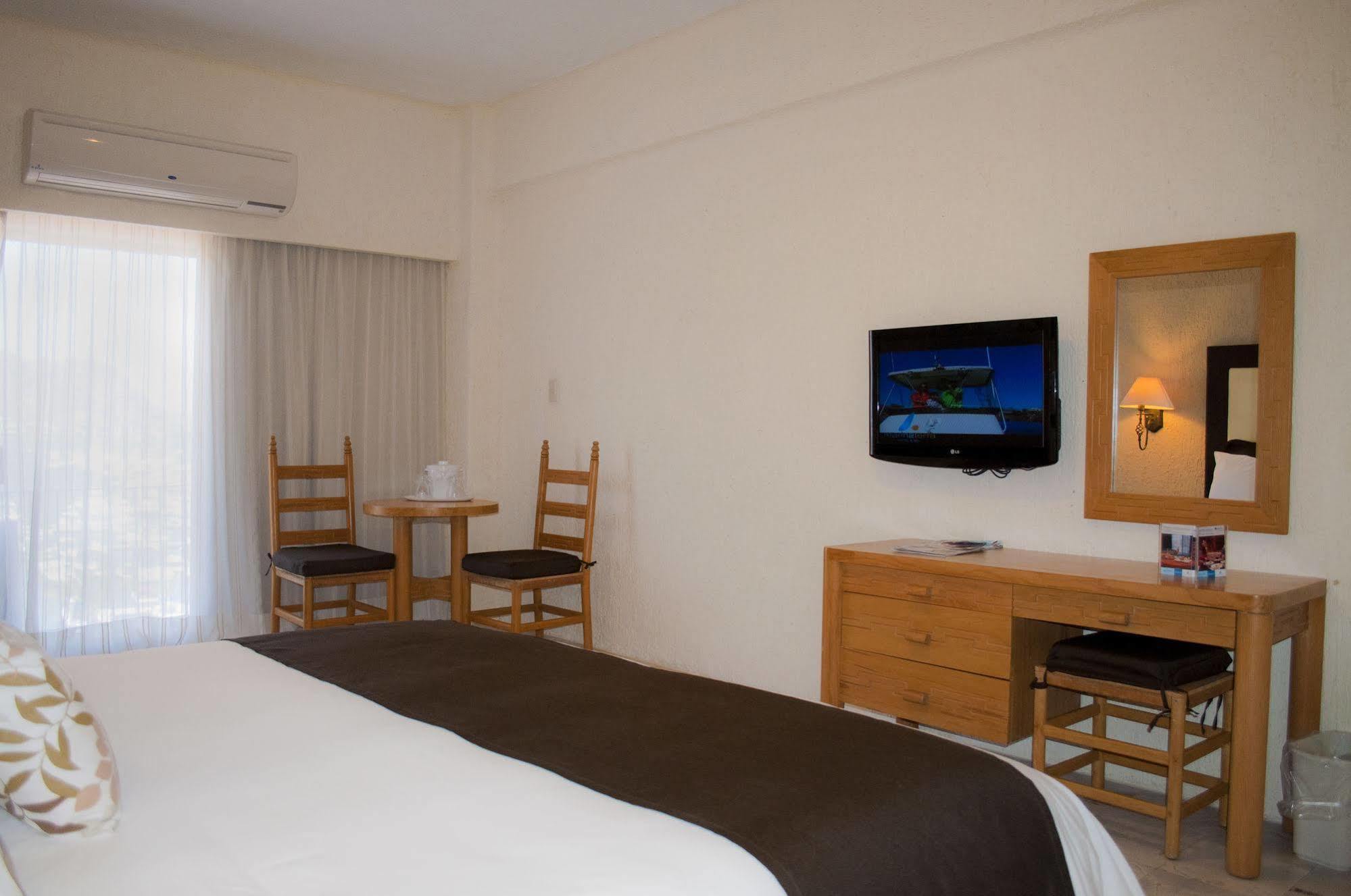 Hotel Marinaterra & 4*