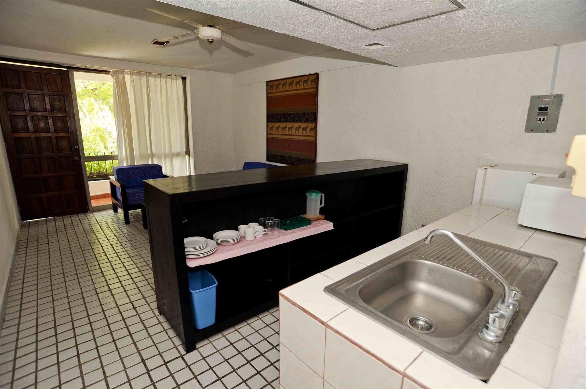 Paraiso Hotel 3*