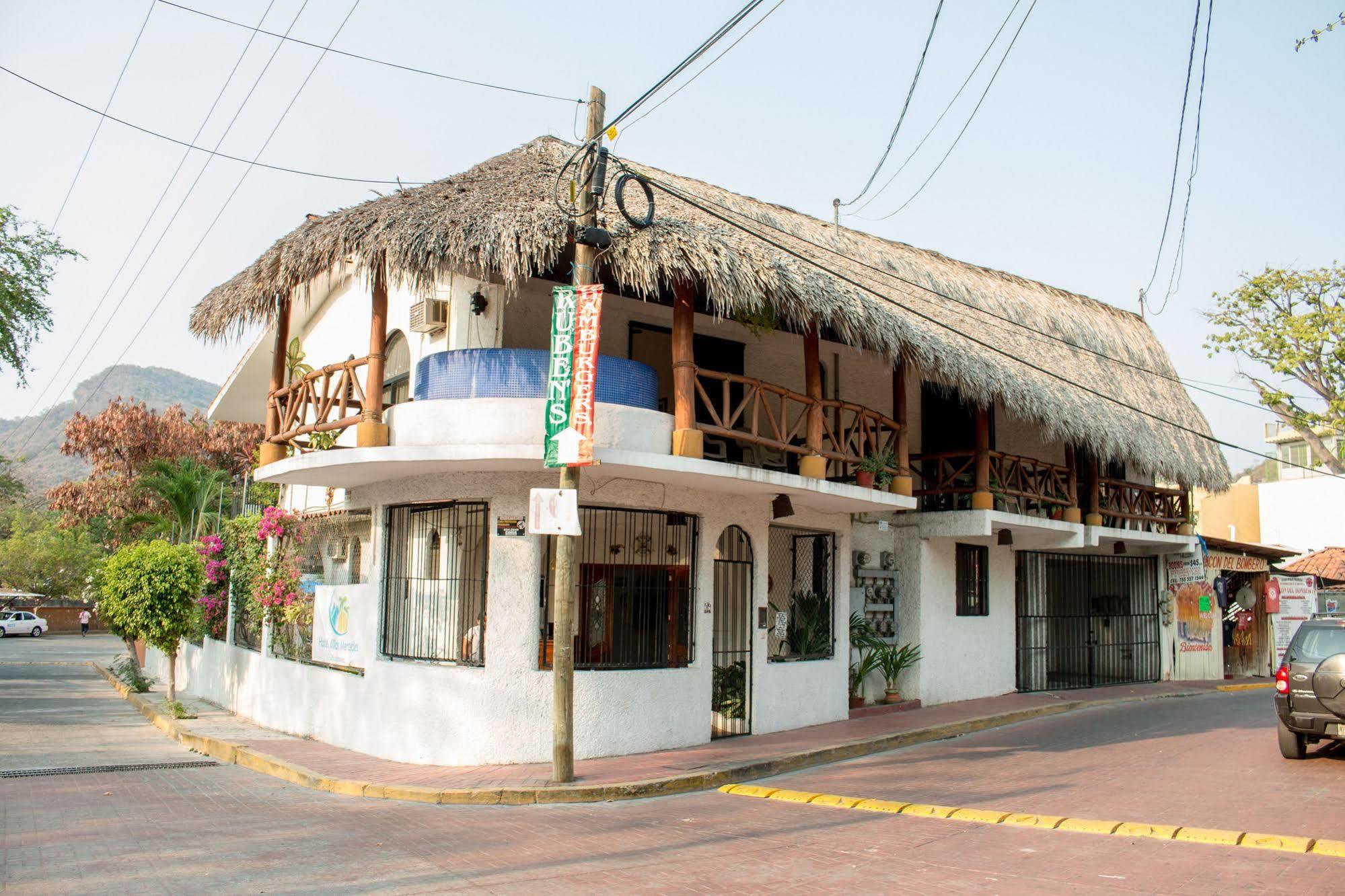Mercedes Hotel Zihuatanejo