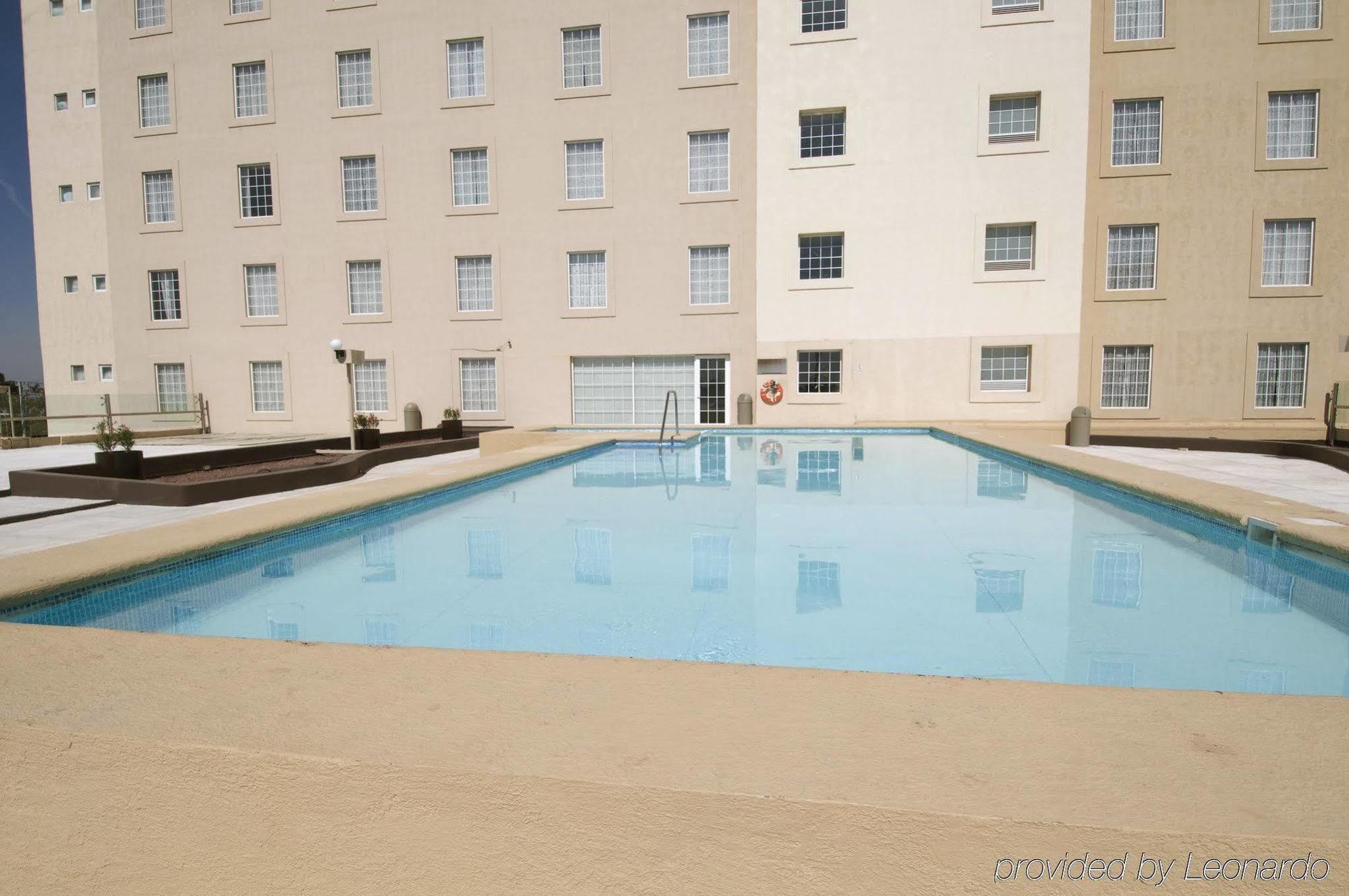 Fiesta Express Hotel 4*