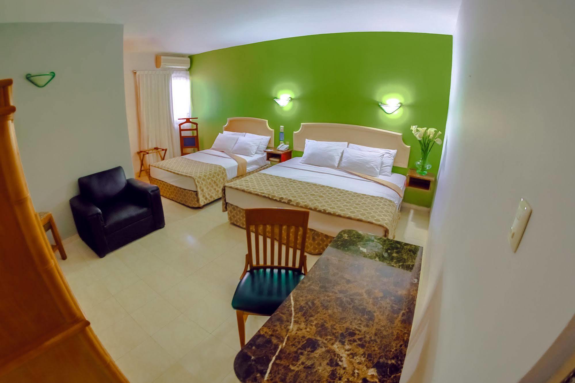 Hotel Boulevard Del Mar 4*