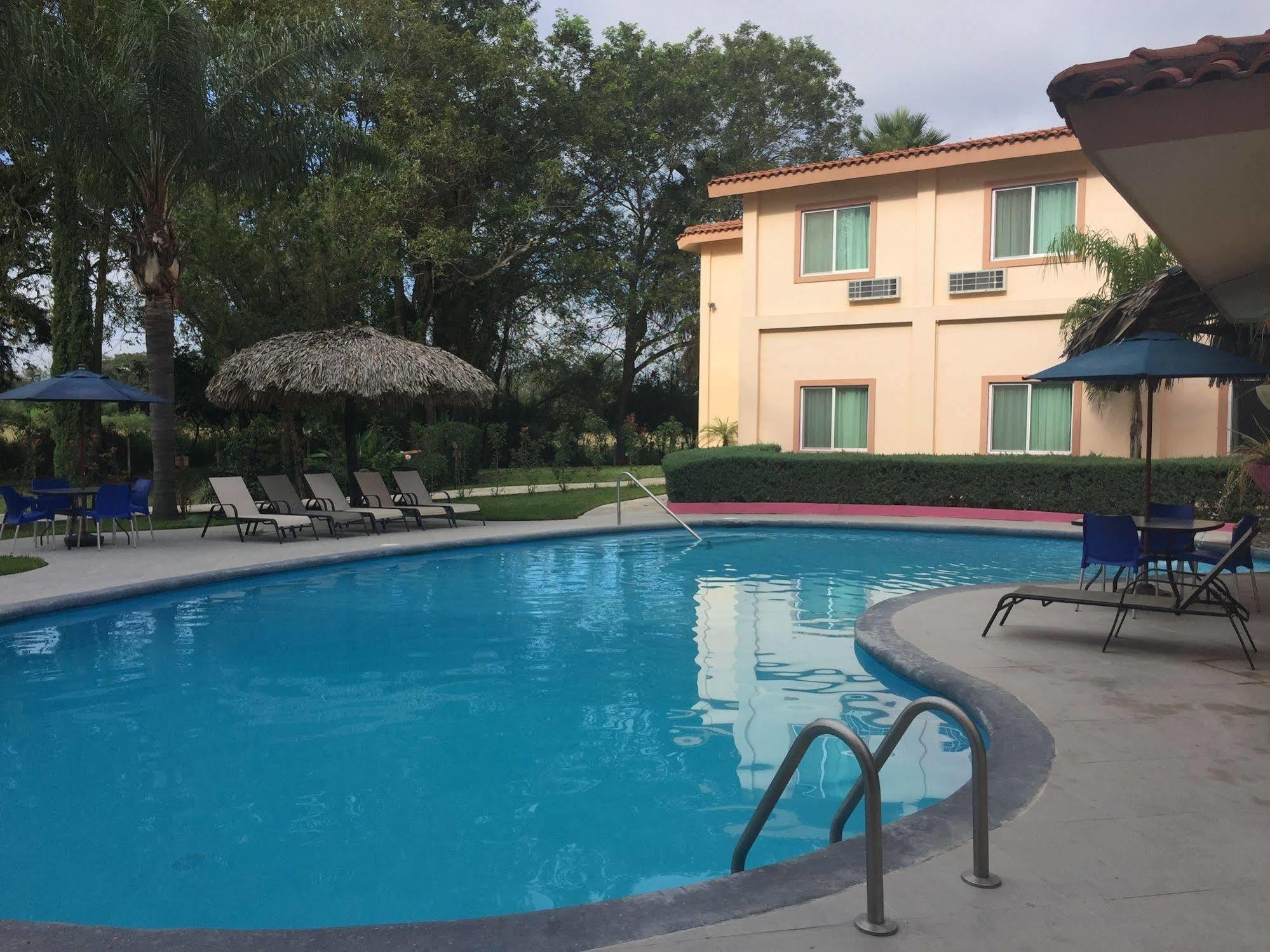 Western Bazarell Montemorelos