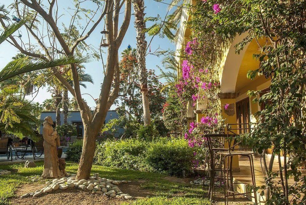 El Encanto & 4*