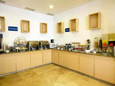 One Forum Hotel 3*