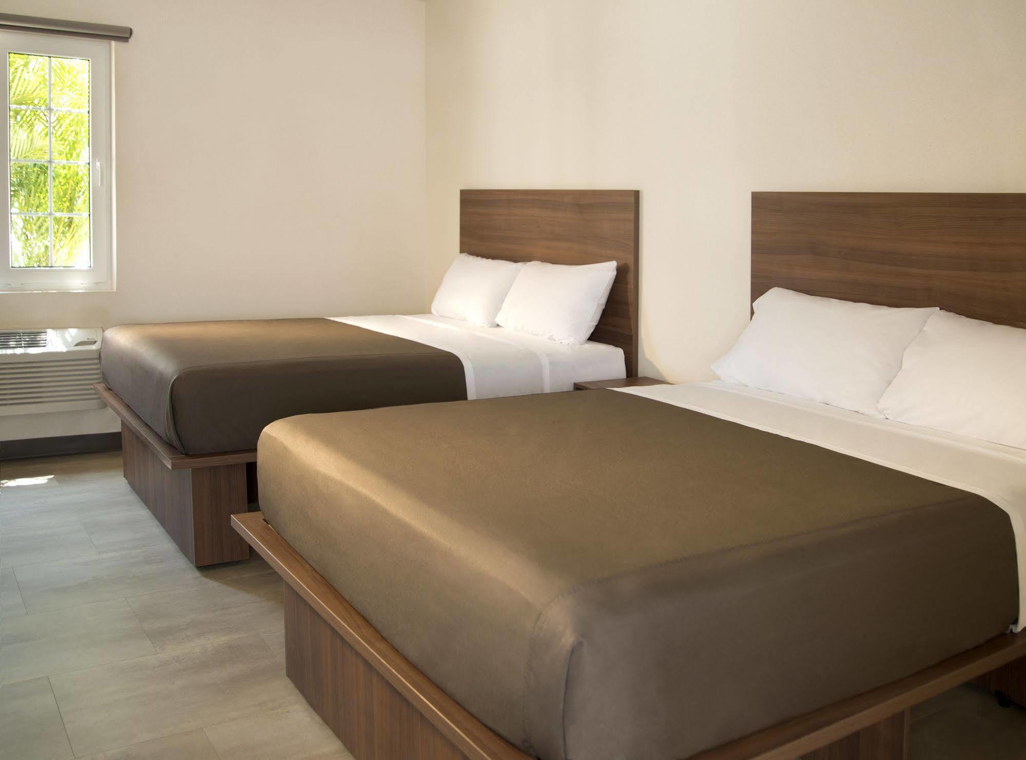 Extended Forum Aparthotel 3*