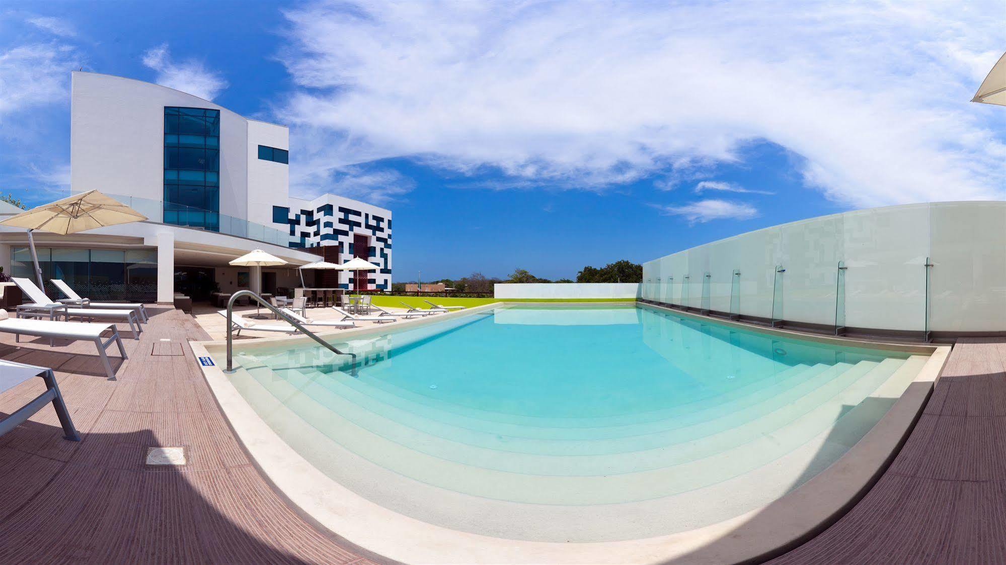 Hampton By Hilton Hotel