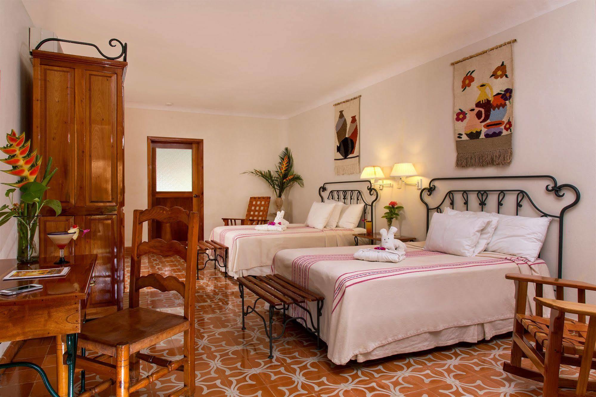 Hotel Hacienda Plantation & Museum