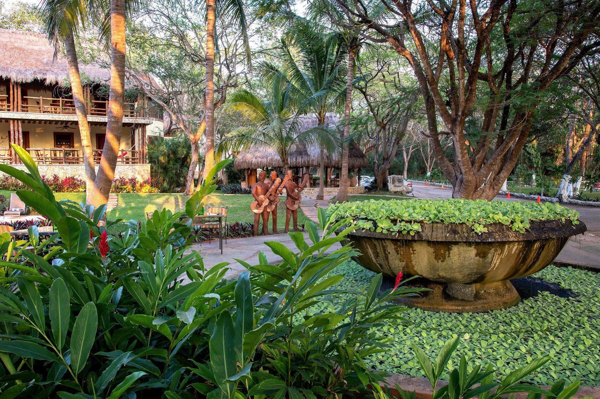 The At Lodge