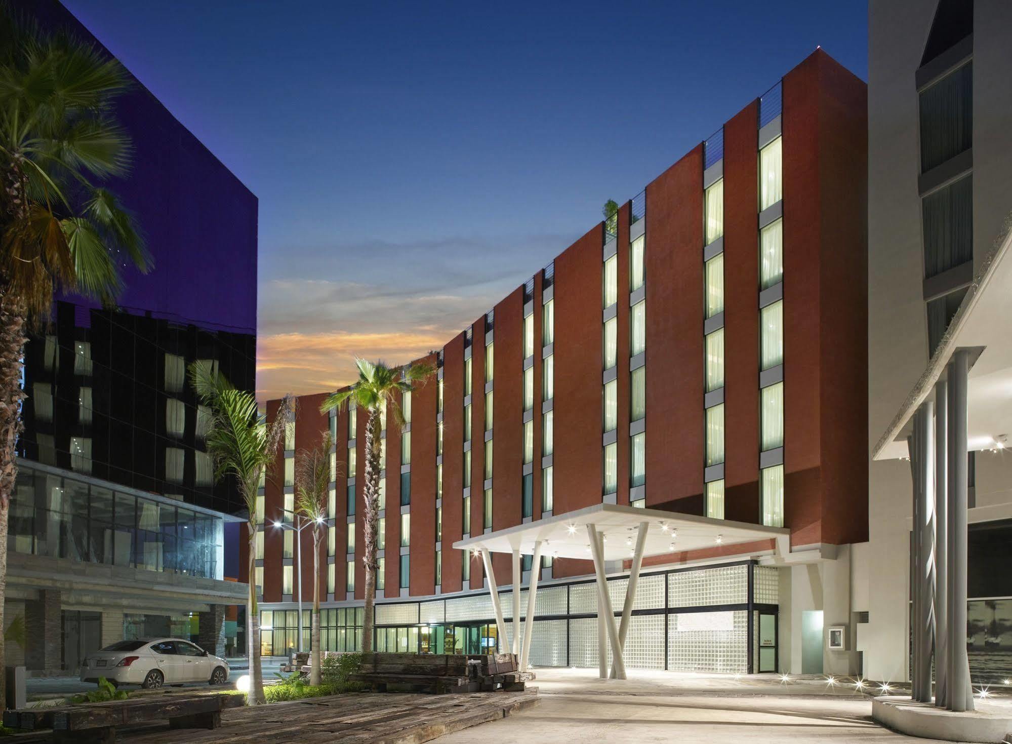 Fiesta & Loft Hotel