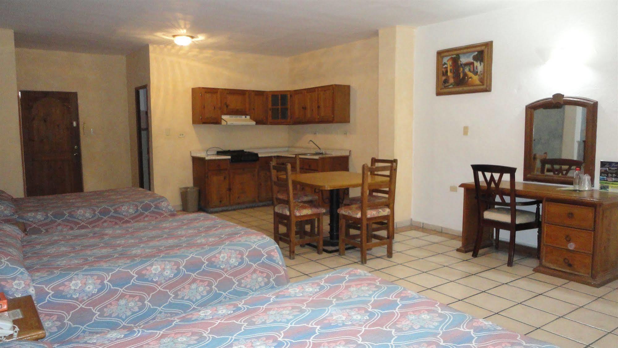 Fuentes Hotel 3*