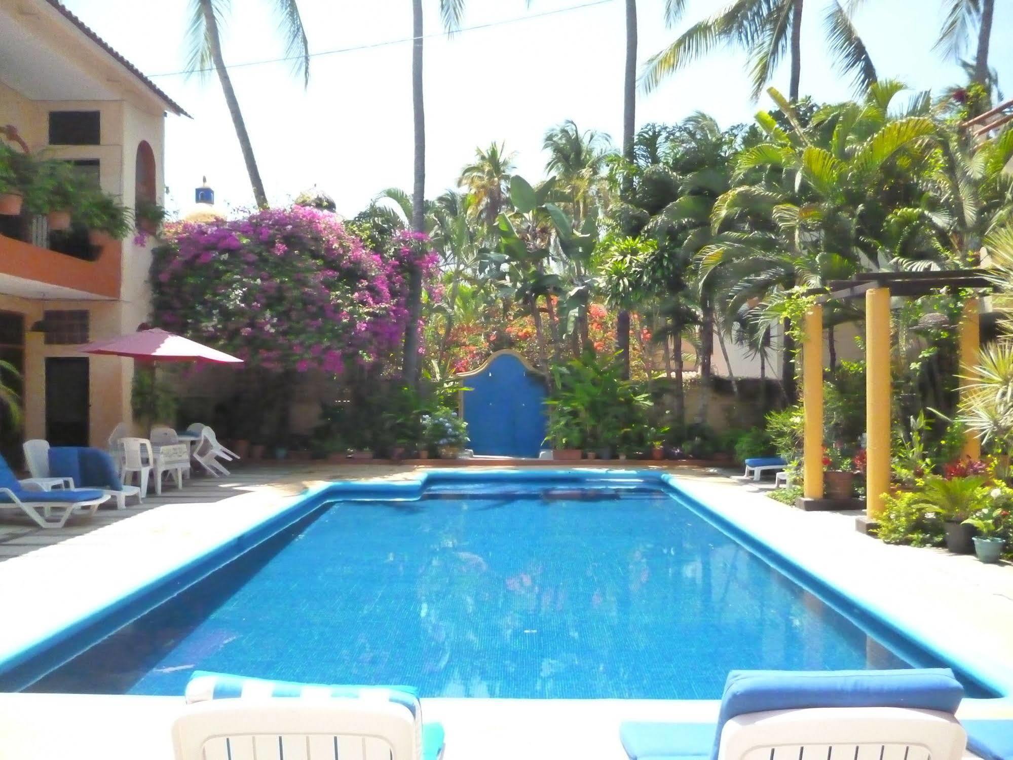 Palmeras Hotel 3*