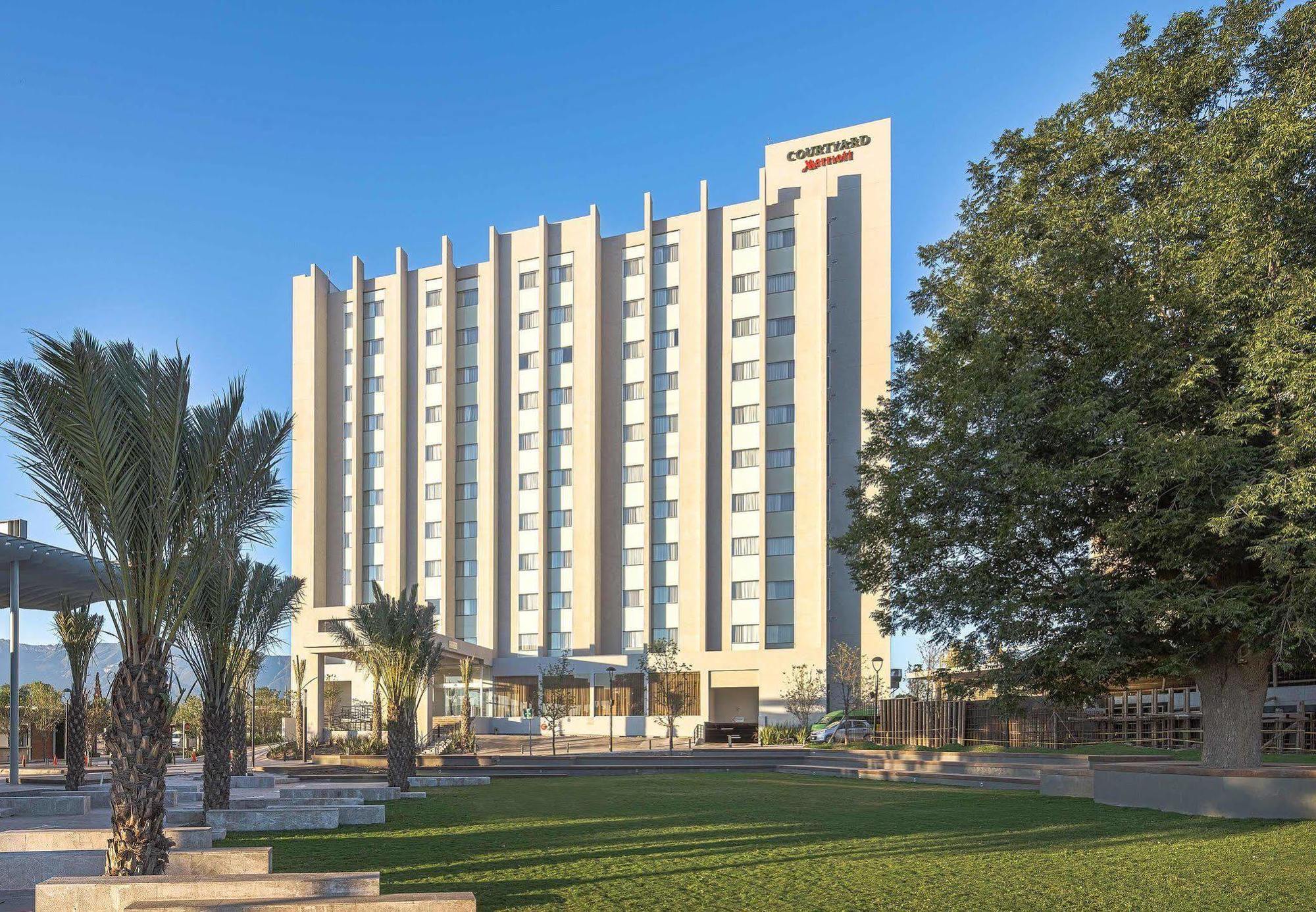 Courtyard By Marriott Hotel 4*