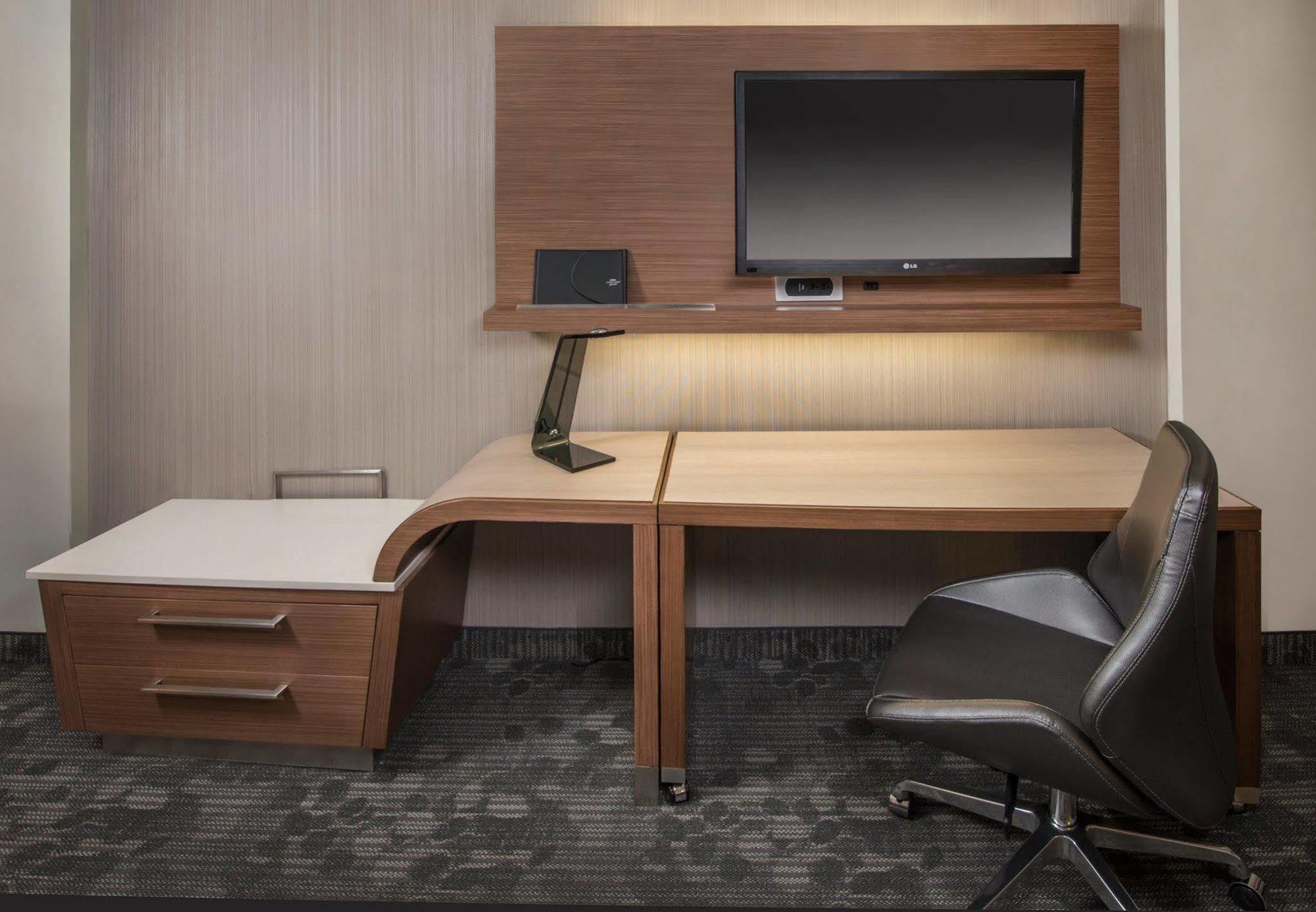 Hotel Courtyard By Marriott Saltillo