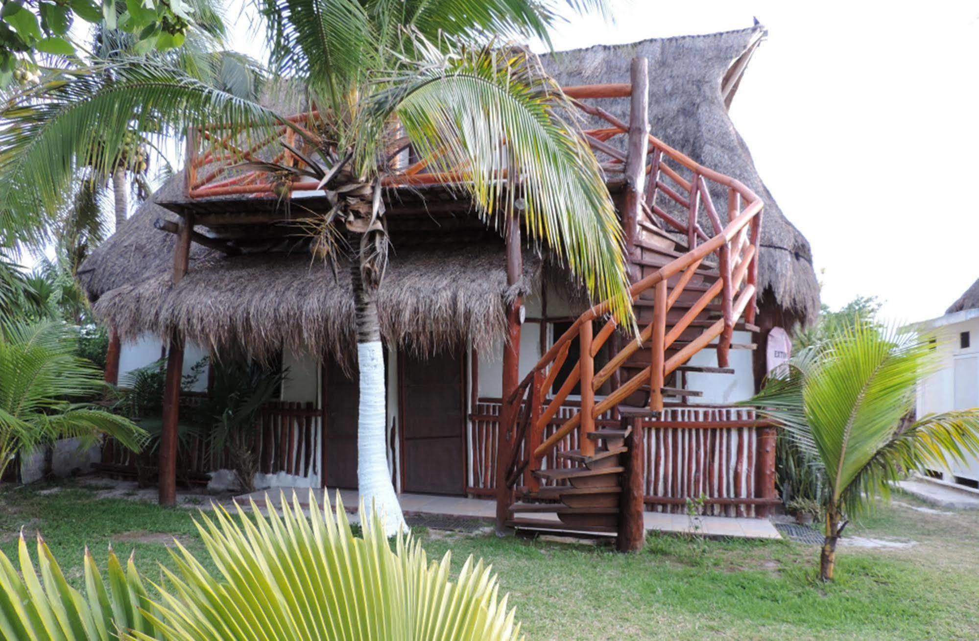 Golden Paradise Hostel Isla Holbox