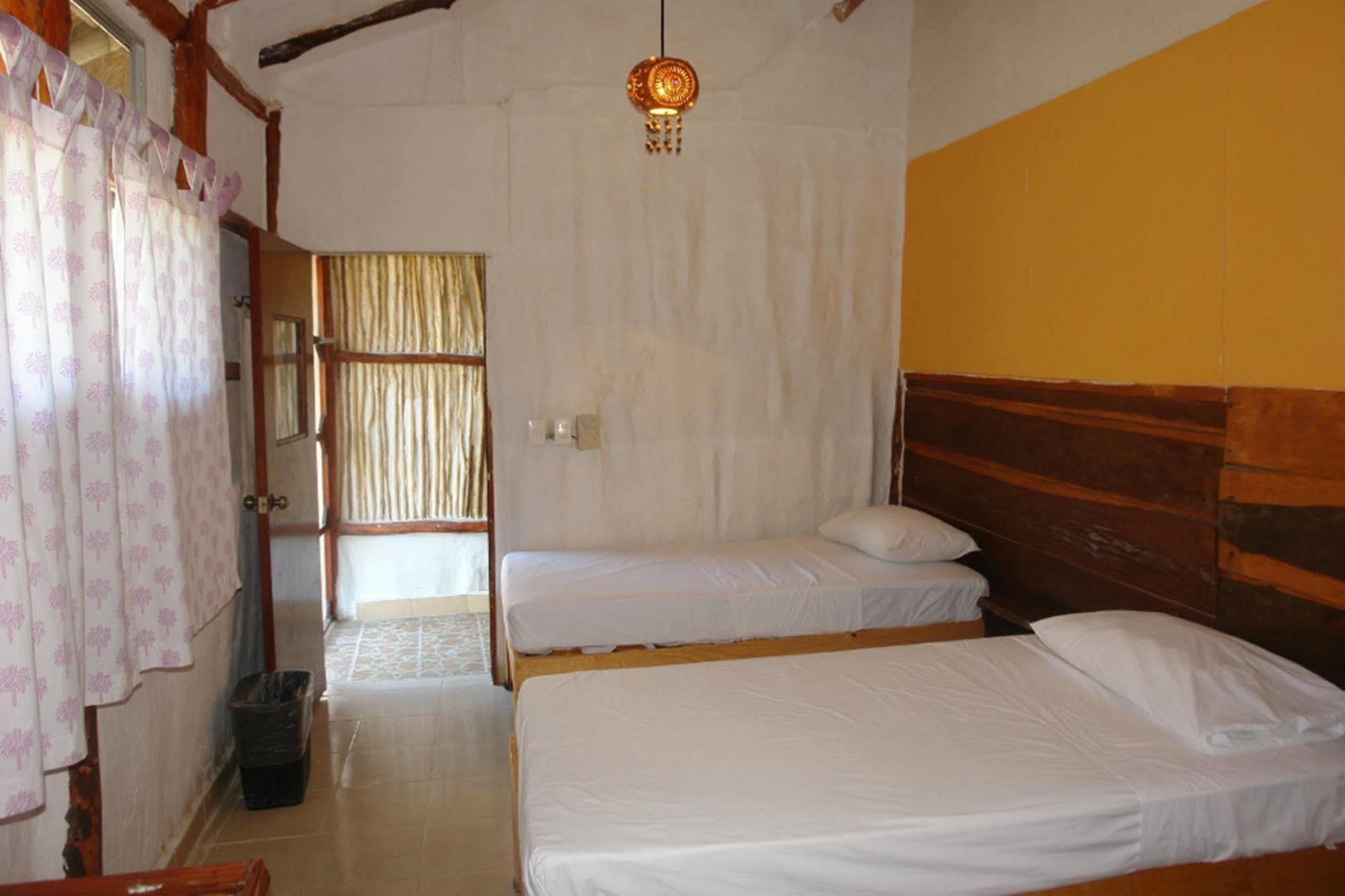 Golden Paradise Hostel Isla Holbox