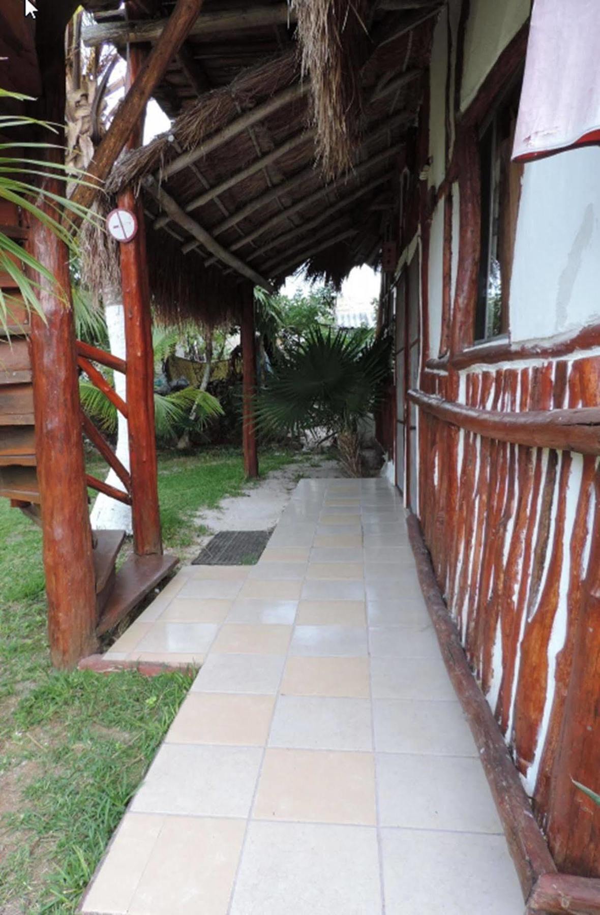 Hostel Golden Paradise *